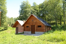 Case din lemn rotund (busteni) Vatra Dornei, Suceava, Bucovina ...