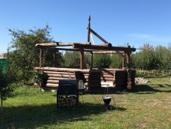 Asamblarea structurii din buşteni lemn rotund